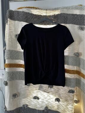 Athleta Twist Front Top | Size Medium | Navy | Good Condition